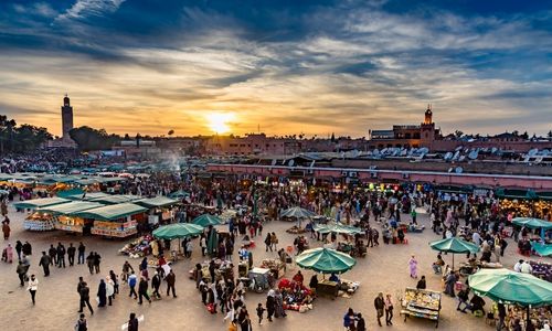 Place Jemal el fna à la tombée de la nuit